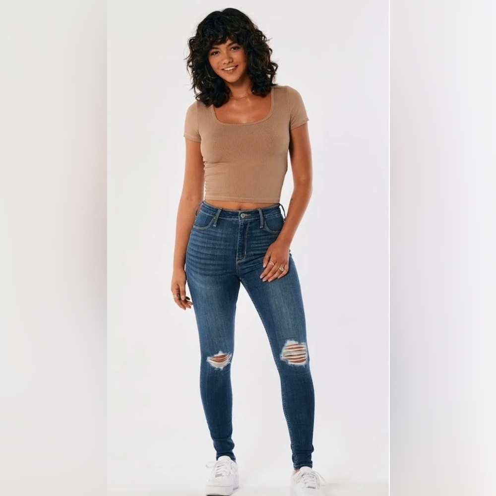 Hollister Ultra High-Rise Ripped Jean Leggings Advanced Stretch - Picture 1 of 16